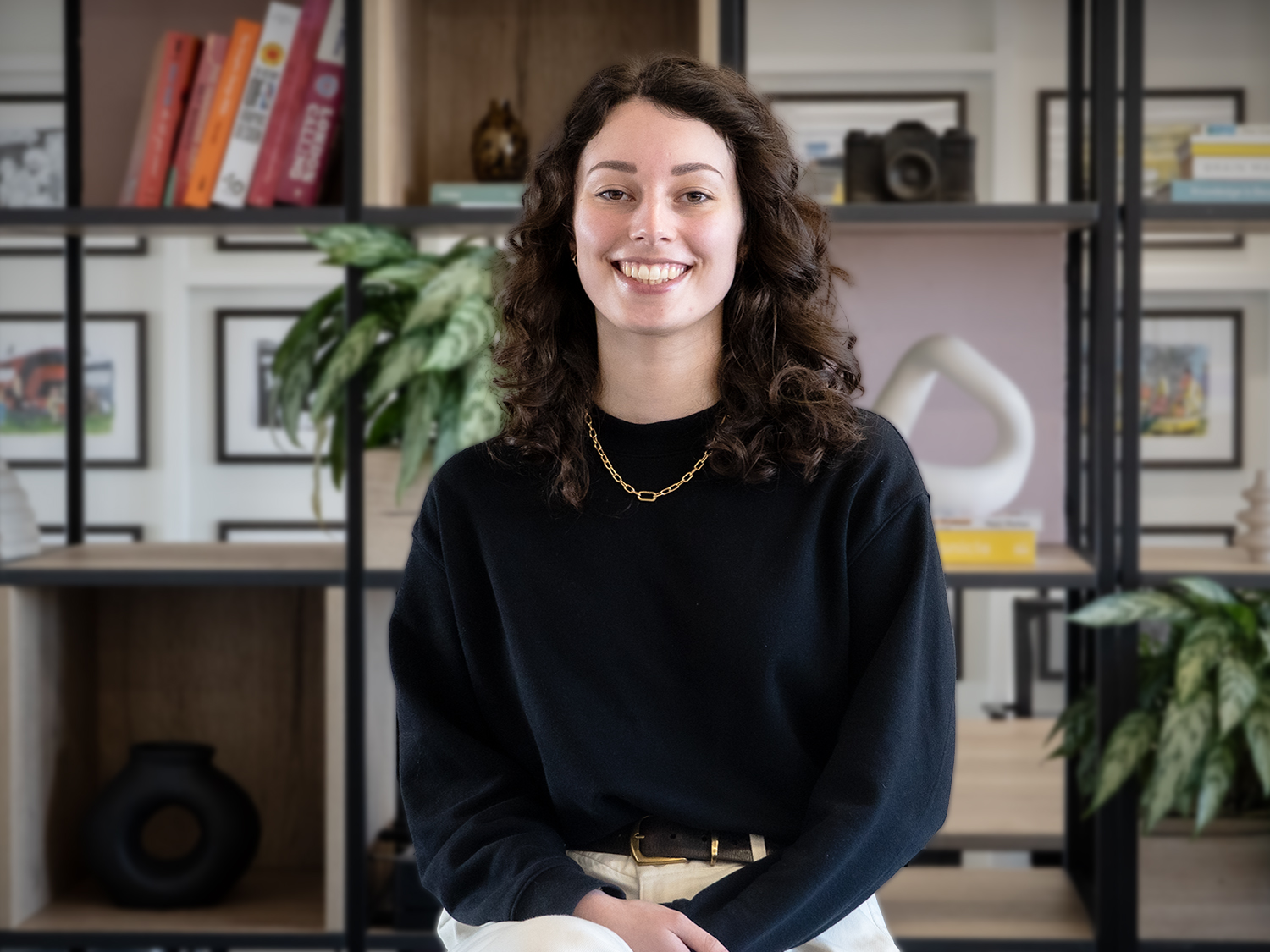 Ella Francis headshot