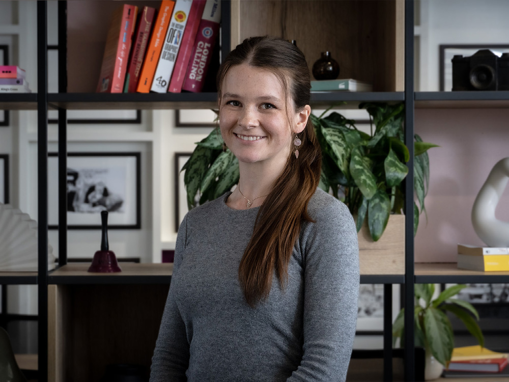 Ellie Woodward Webster Headshot