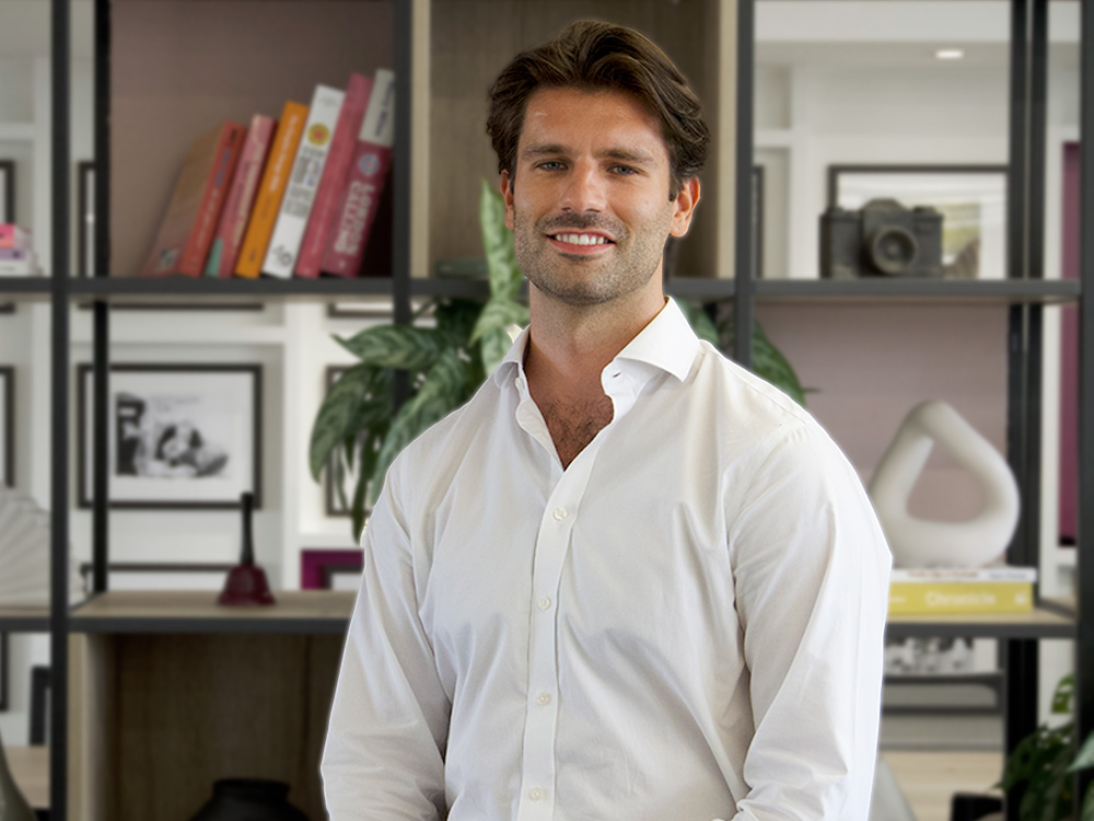 Cameron Iveson headshot